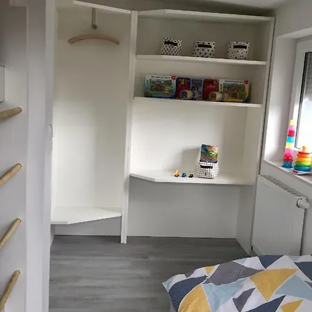 - Heimathafen Tossens Ferienhaus *