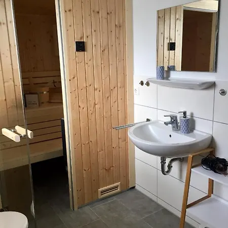 - Heimathafen Tossens Ferienhaus *