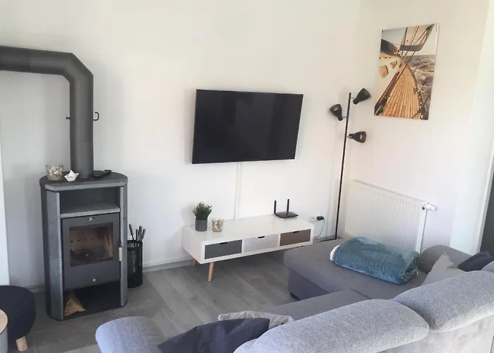 - Heimathafen Tossens Butjadingen